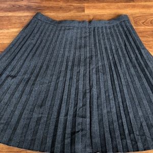 NEW J Crew dark grey pleated skirt